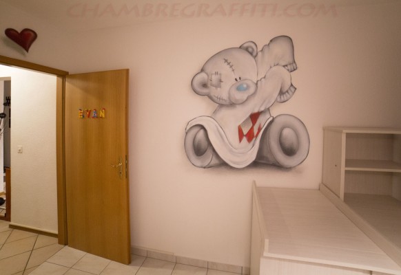 chambre-bebe-graffiti-ourson-coeur-Evan